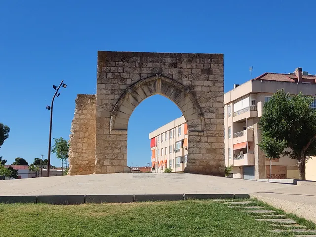 pta1 Arco del Torreón del Alcázar