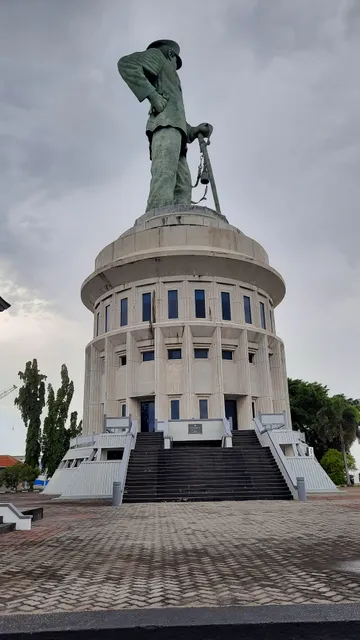 Monumen Jalesveva Jayamahe