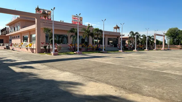 Pansari Hotel & Resort