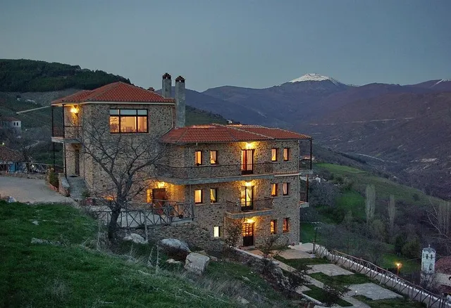 Ξενώνας Πέτρινο-Πεντόλβιο, Guesthouse Petrino-Pentolvio