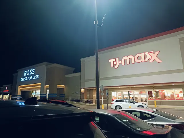 Shoppes of Albertville