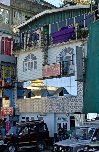 DARJEELING SAPPHIRE LODGE AND RESTAURANT