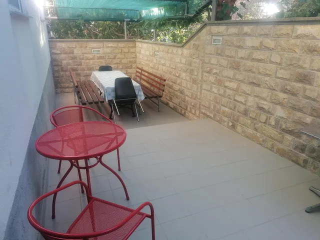 Apartments Mali Mate