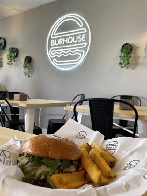 Hamburguesería BURHOUSE