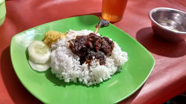 Nasi Bebek Sinjay Ibu Ulfa Khas Madura