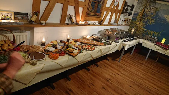 Gasthof "Rolandseck" Gutbürgerliche Speisegaststätte, Kegelbahn, Biergarten, Feierlichkeiten aller Art,