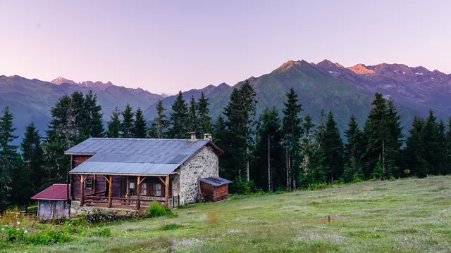 Pokut Tanevit Dağ Evi