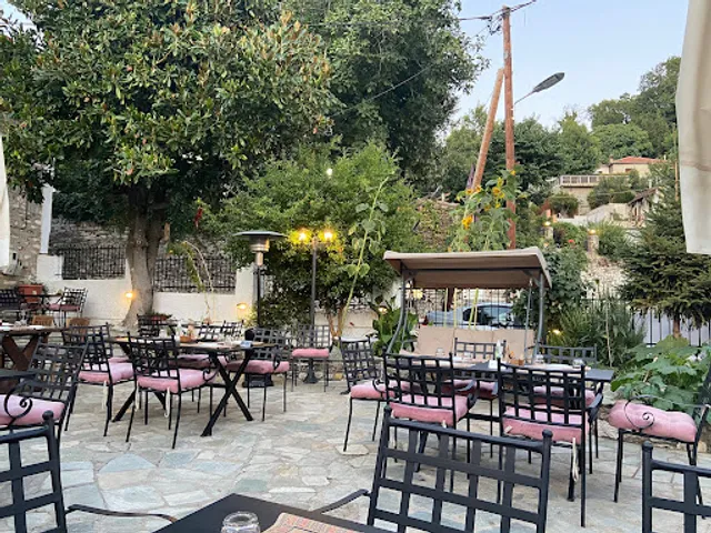 Αρχοντικό Παραδοσιακό Εστιατόριο / Archontiko Traditional Restaurant