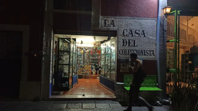 LA CASA DEL COLECCIONISTA