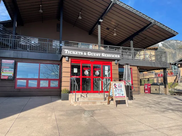 Jackson Hole Mountain Resort Season Pass and Ticket Office