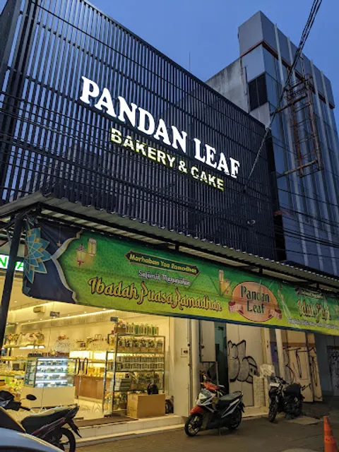 Pandan Leaf Bakery And Cake