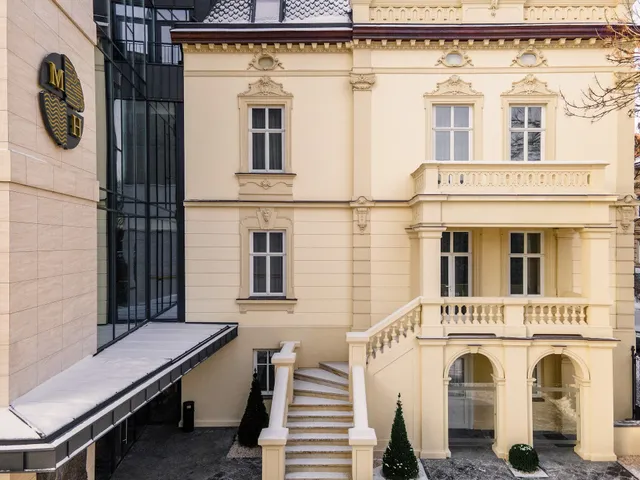 Готель Маестраль Maestral hotel