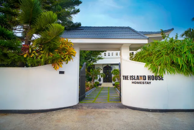 The Island House Homestay