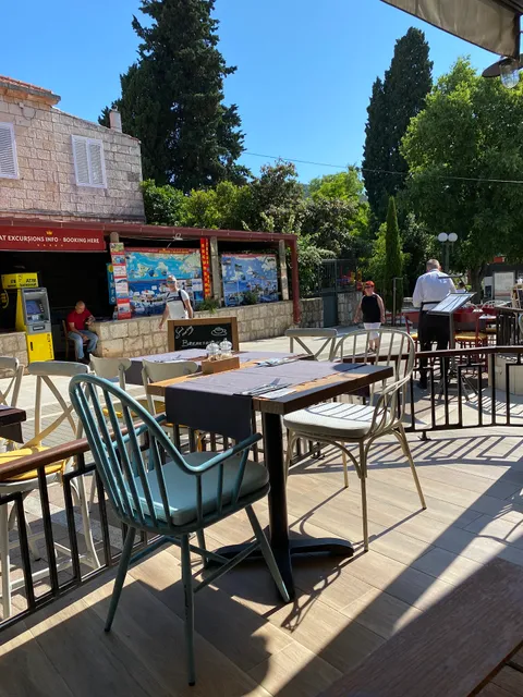 Pull Over Restaurant