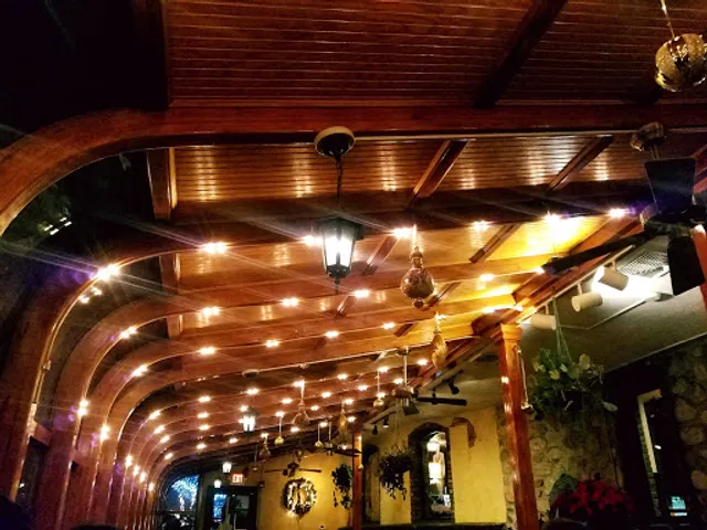 Rocco's Restaurant & Bar