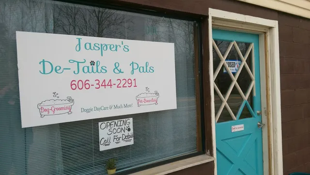 Jasper's De-Tails & Pals
