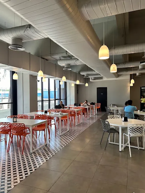 Bay Leaf Cafe & Restaurant