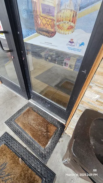 Anna's Market & Deli