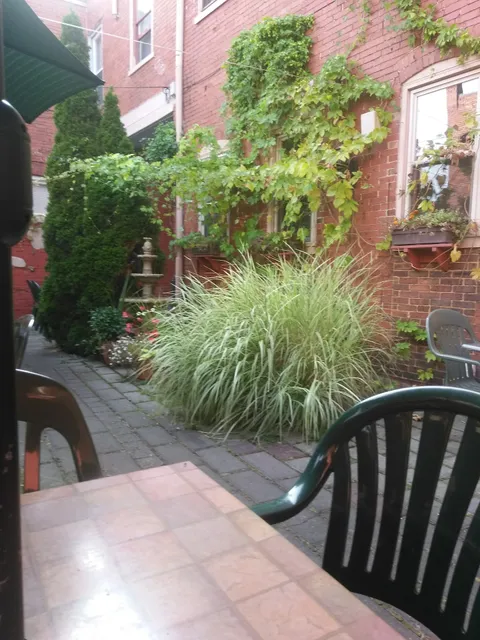 Creative Expressions Florist and Deb’s Anteeks