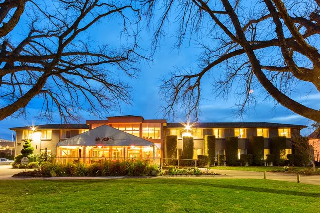 Forrest Hotel and Apartments