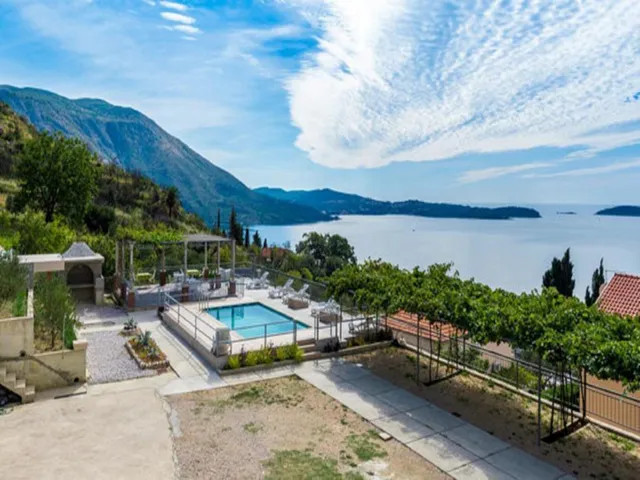 Apartments Klis, Soline