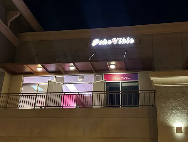 PokeVikie TCG Card Member Store