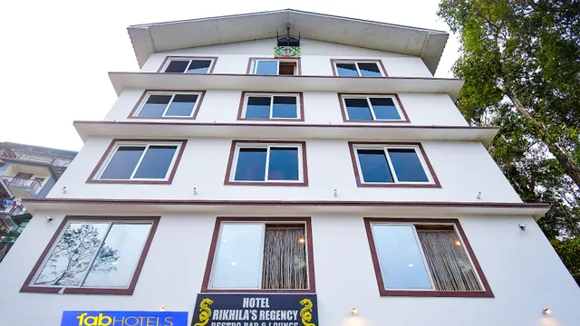 FabHotel Rikhila's Regency