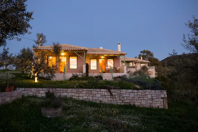 Ξενώνες Χαμαλώνι Φοινικούντα - Chamaloni Cottages Finikounda