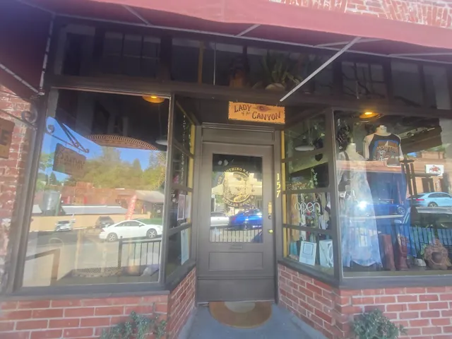 Lady of the Canyon Vintage