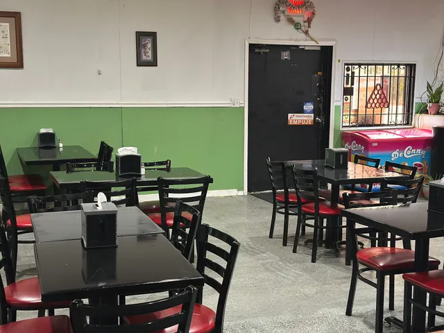 Tienda y Taqueria El Rinconcito Authentic Mexican Food