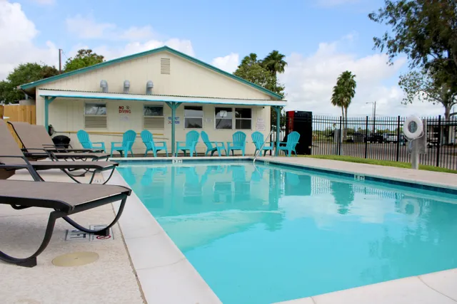 Colonia Del Rey RV Park