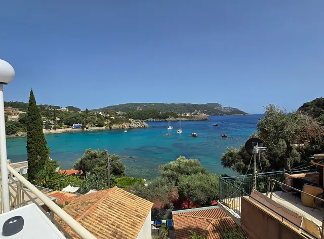 Vivaria Apartments (George Michalas)