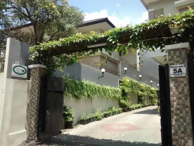 Crystal VISTA Residence