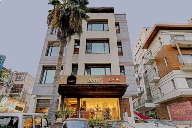 Townhouse OAK Hotel Heaven Near Lotus Temple