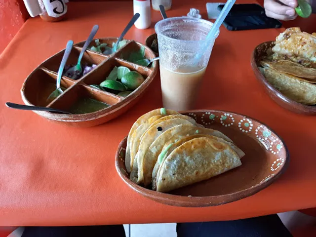 Tacos de Barbacoa "Charlis"