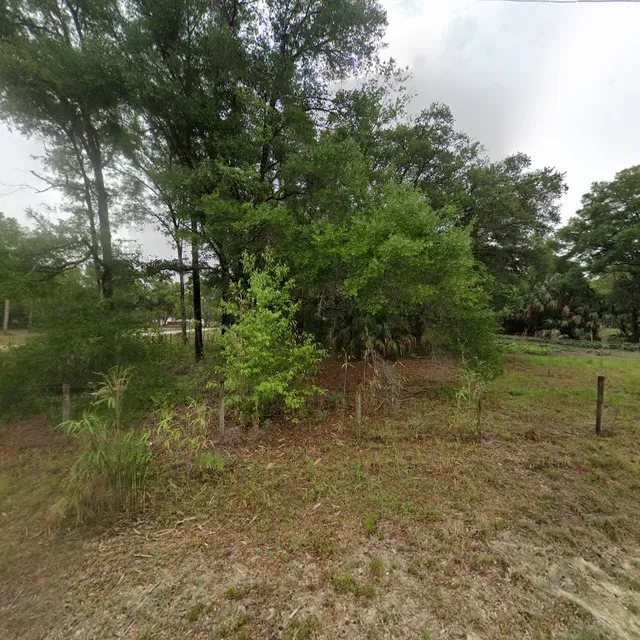 Clydes Cottages & RV