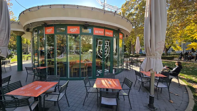 Hütte Café Terrace