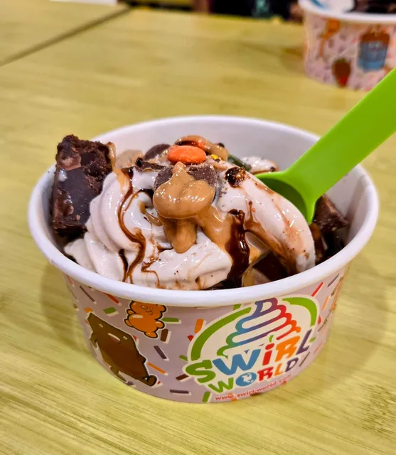 Swirl World Frozen Treats