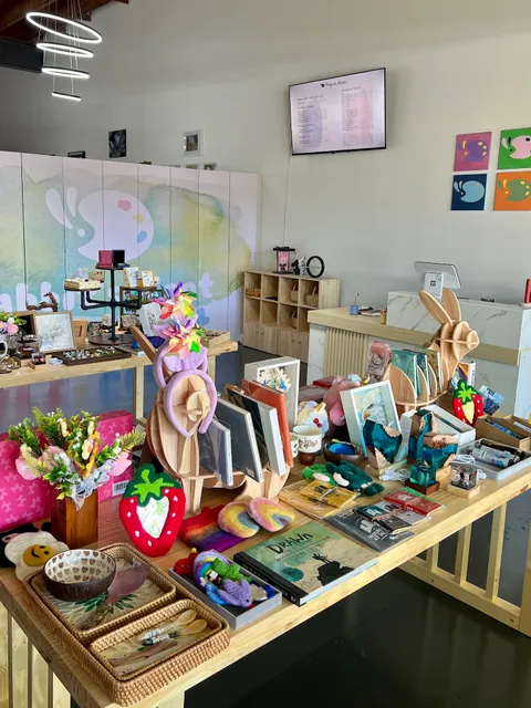 Rabbit's Foot Art&Craft