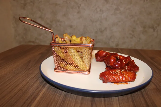 PROVENZA RESTAURANT & COFFE LOUNGE