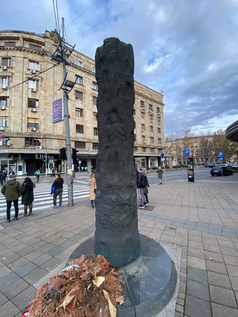 Spomenik obešenima na Terazijama