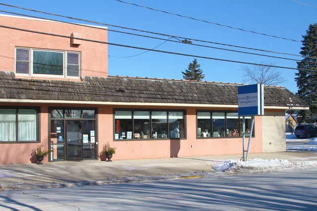 Algoma Hometown Pharmacy
