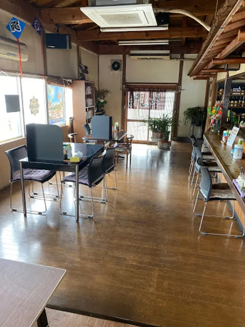 お食事処 しろふぉん