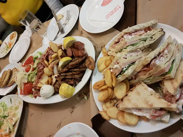 Πίττα του Παππού Πατήσια