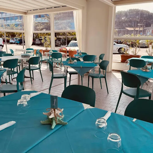 cin cin bar ristorante al mare