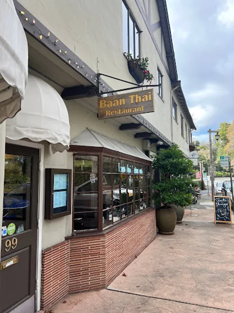 Baan Thai Restaurant