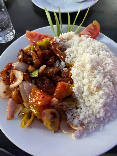 Owinmo Resturant Sea View