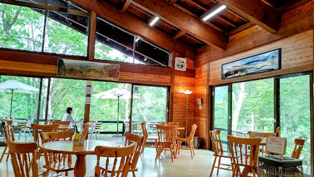 鏡池どんぐりハウス