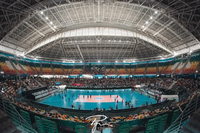 Estadio Mary Terán de Weiss