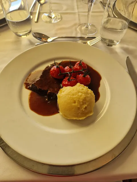 Restaurant Pilatus im Hotel Sonnmatt Luzern